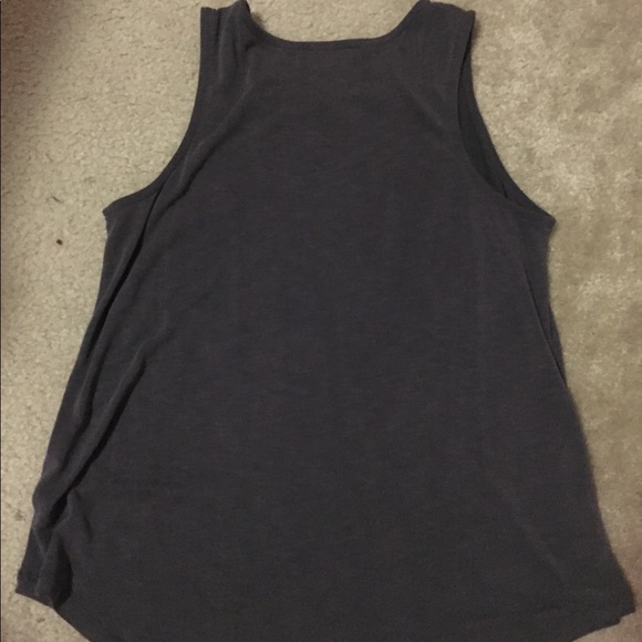Gray tank top - Picture 3 of 3